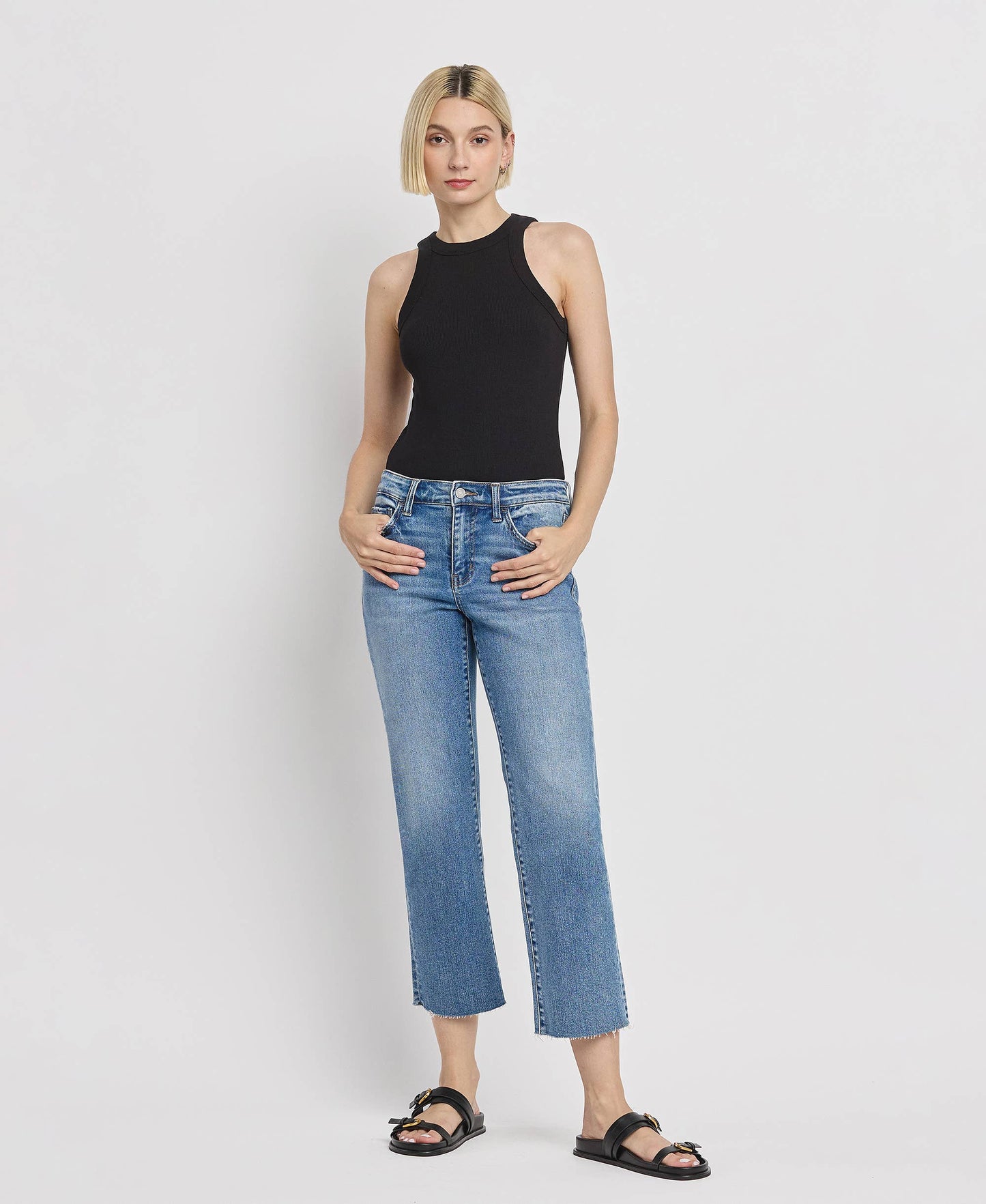 Vervet Mid Rise Crop Straight Jean