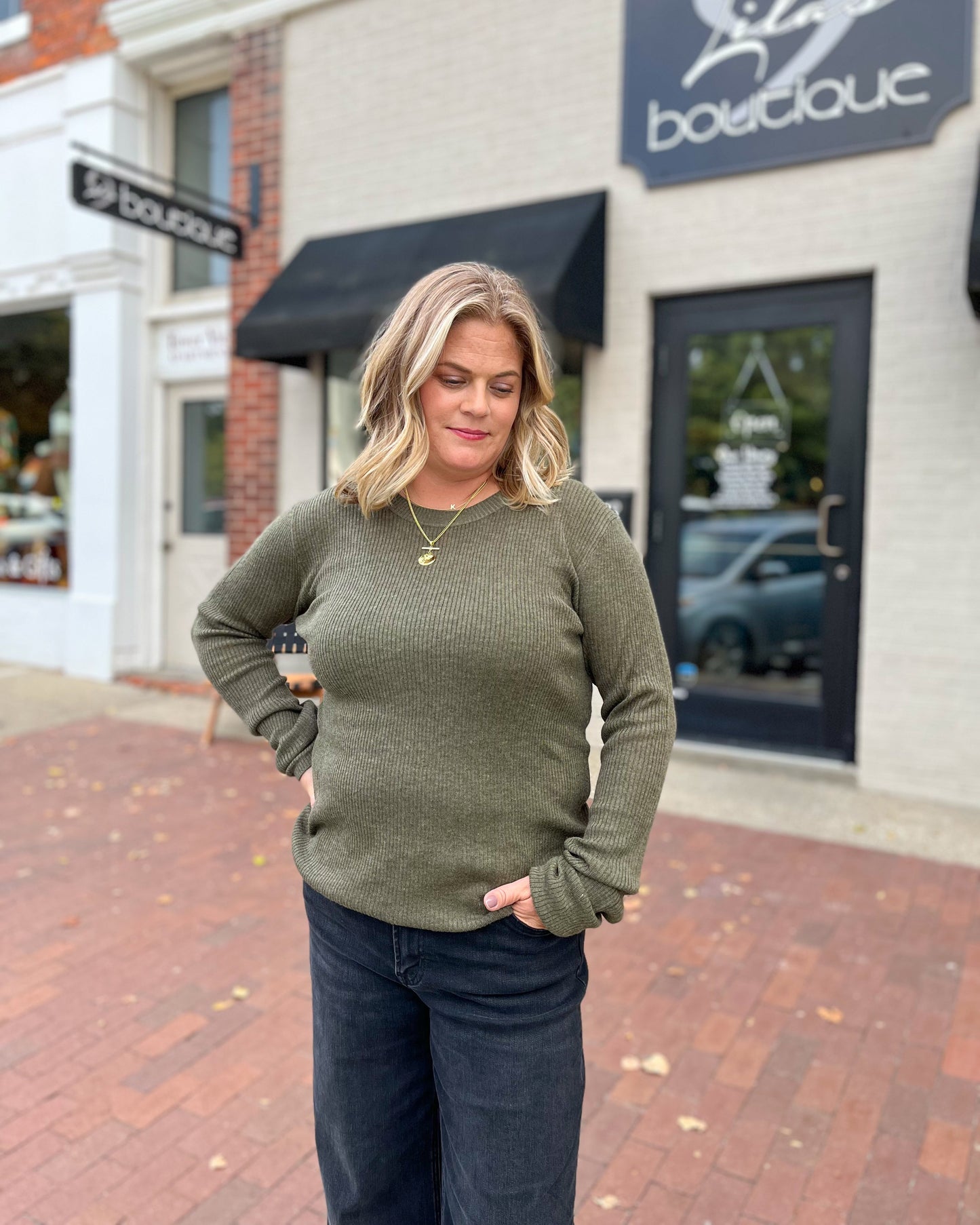 Ribbed Round Neck Sweater
