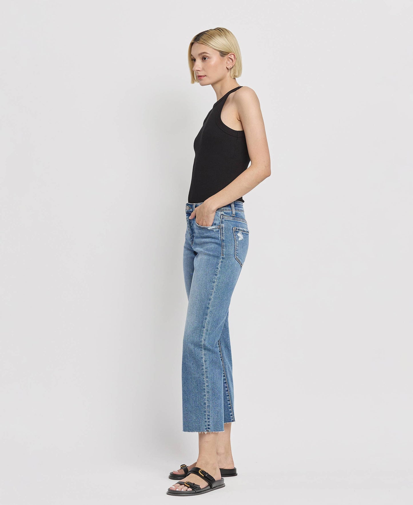 Vervet Mid Rise Crop Straight Jean