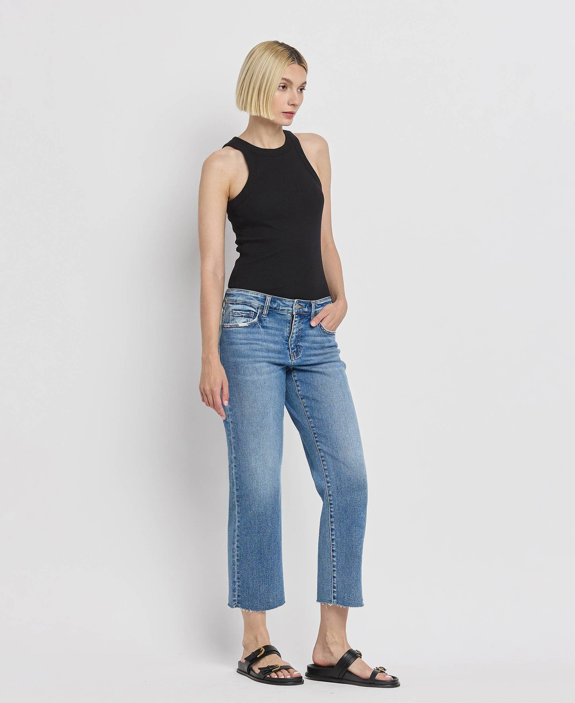 Vervet Mid Rise Crop Straight Jean