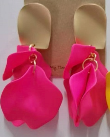 Pada Pink Flouncy Earring