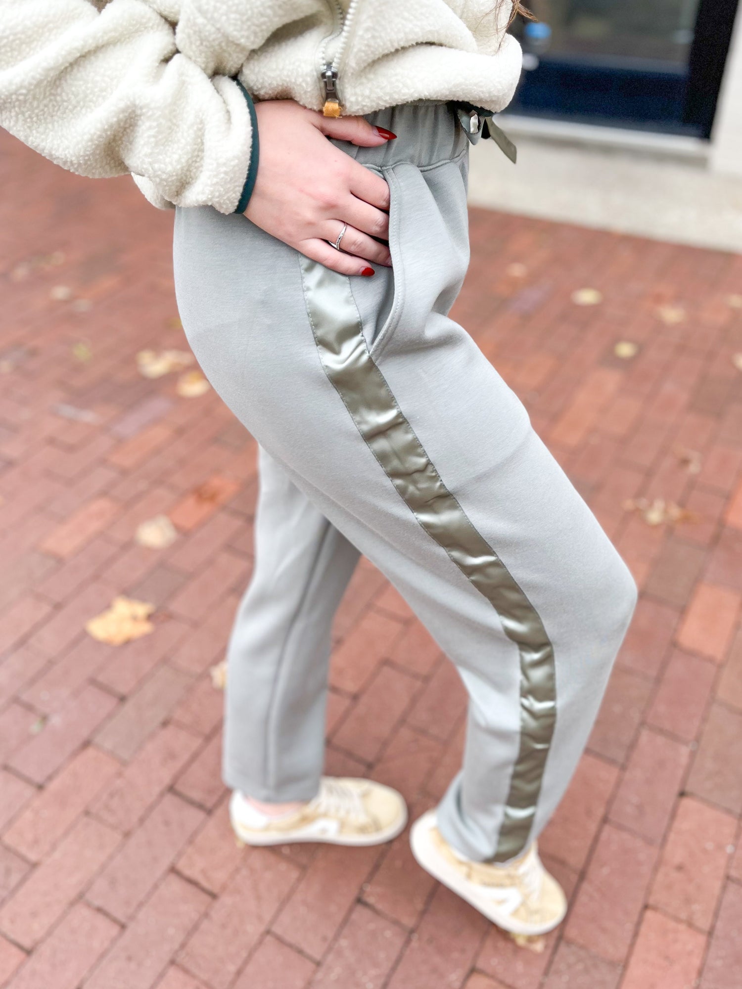 Pants, Leggings & Skirts