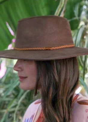 Hats & Hair Accessories