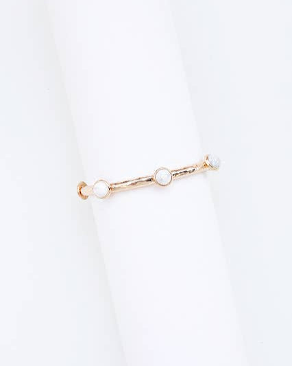 Gucchi Howlite