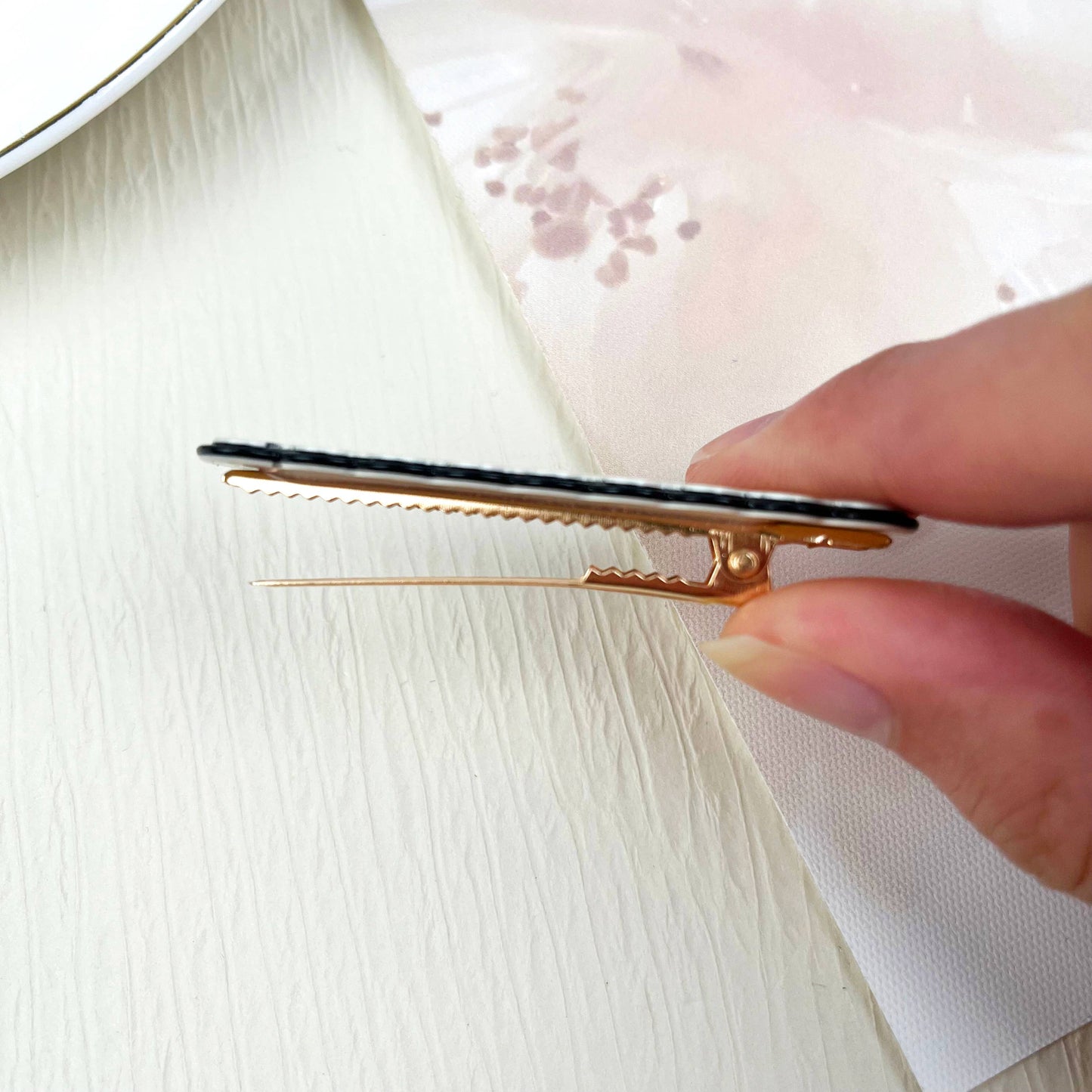 Black White Small Hair Clip Retro Duckbill Clip