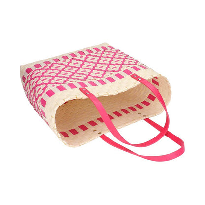 Quatrefoil Patterned Basket Weave Tote Bag