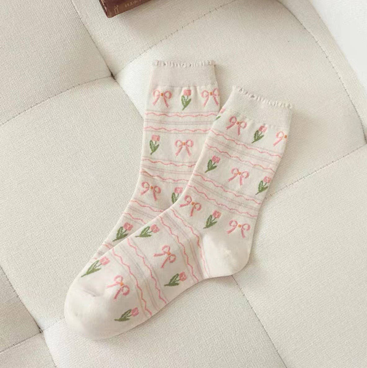 Tulip Pattern Socks