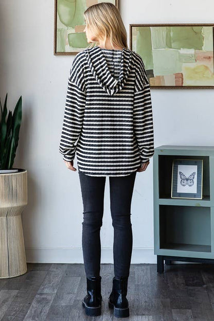 Black & White Crinkle Weave Striped Long Sleeve