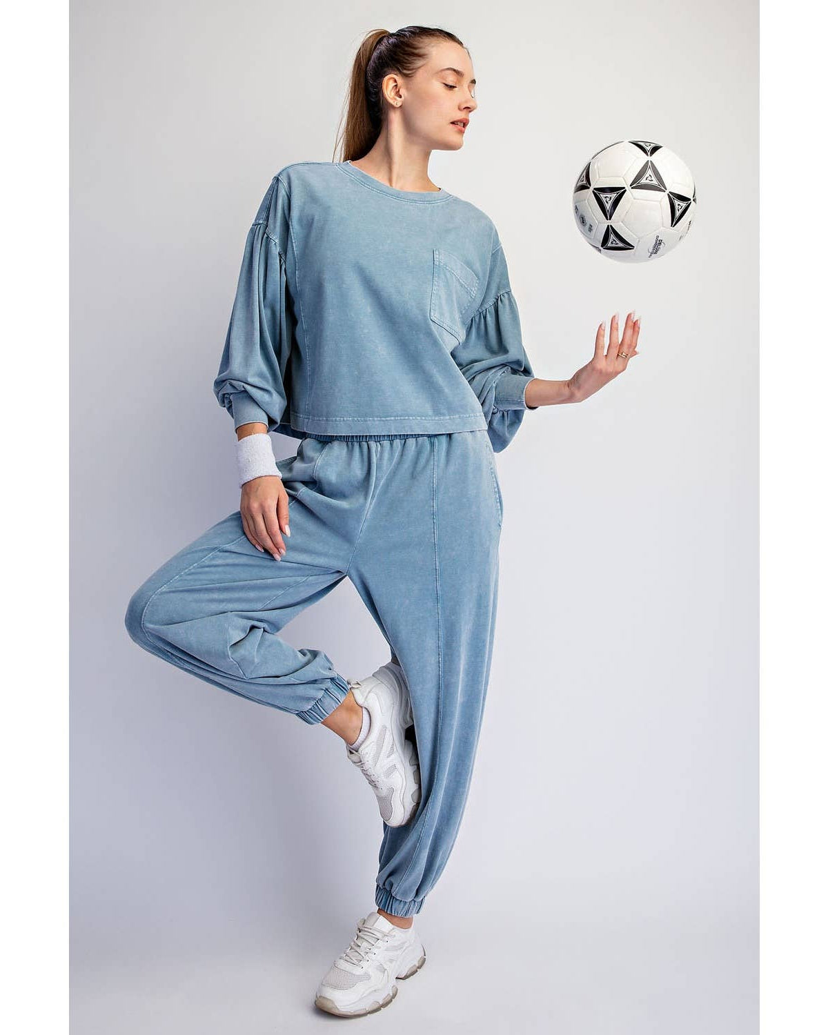 Mineral Washed Balloon Jogger Top