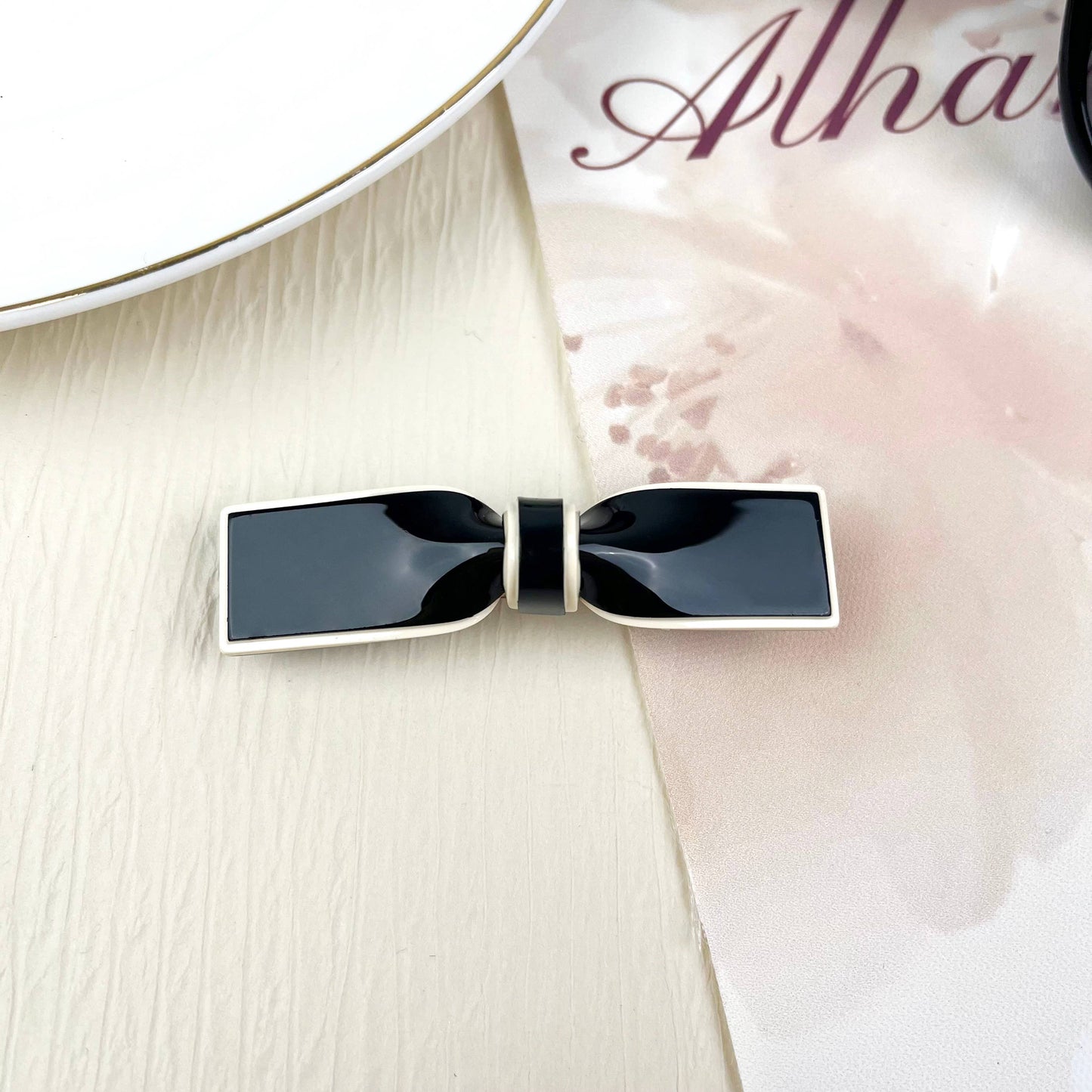 Black White Small Hair Clip Retro Duckbill Clip