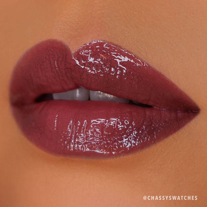 Lovely Rose Glow Getter Hydrating Lip Oil