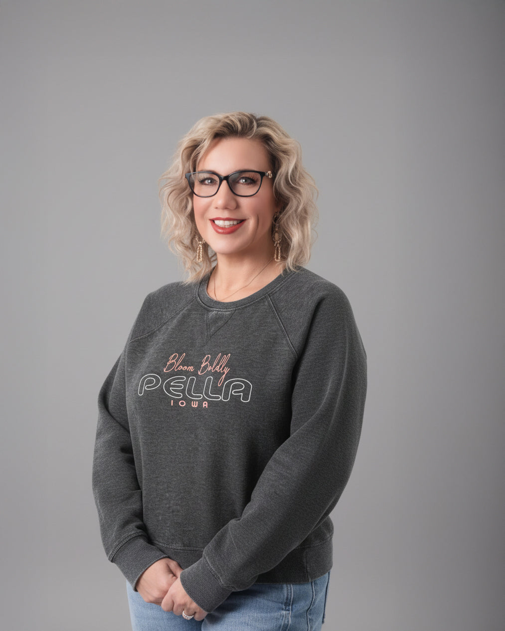 bloom-boldly-pella-sweatshirt
