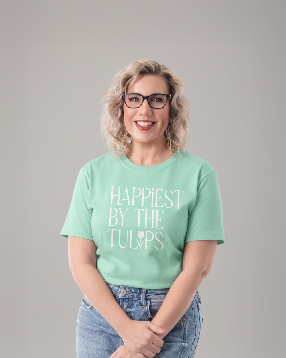 tulip-graphic-tee-mint-comfort-colors
