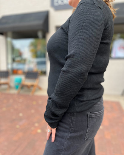 Ribbed Round Neck Sweater
