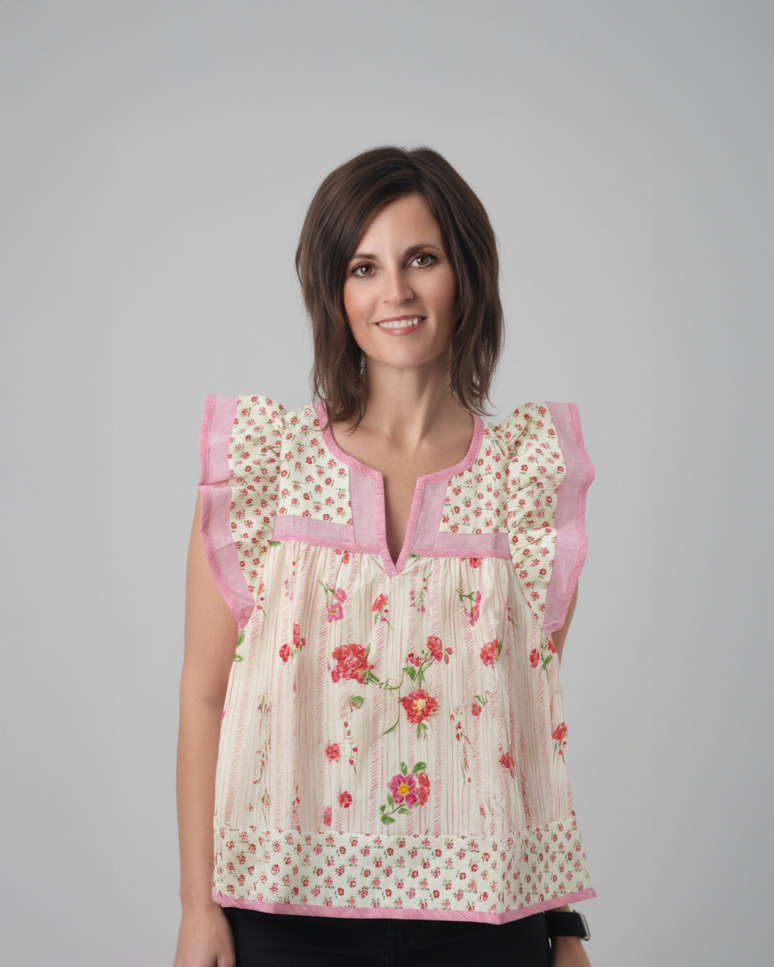 Pink-floral-sleeveless-summer-shirt
