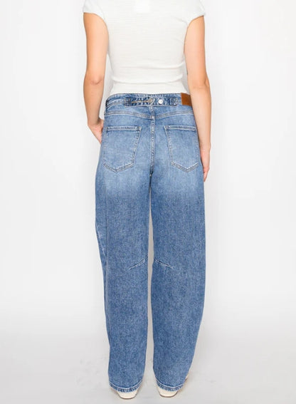 Artemis - Adjustable Strap Waistband Barrel Jeans