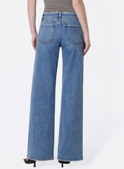 Mid Rise Distressed Waistband Twisted Wide "Great"