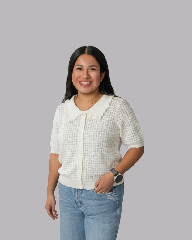 short-sleeve-sweater-half-white-collar-cute