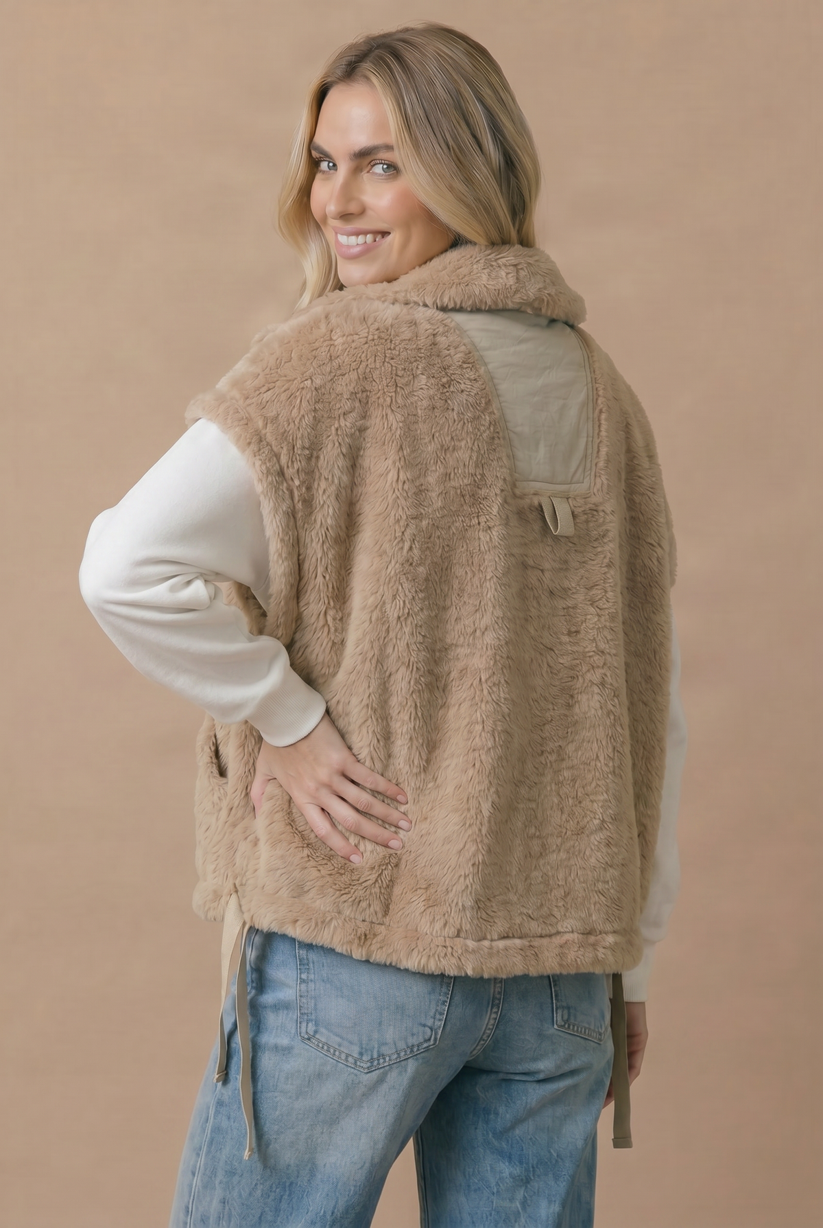 Reversible Sherpa Quilted Short Sleeve Jacket
