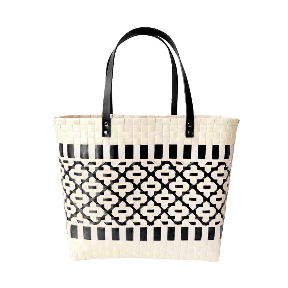 Quatrefoil Patterned Basket Weave Tote Bag