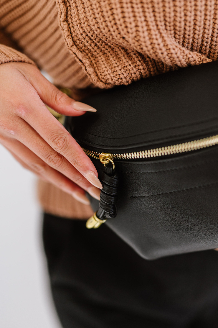 Catherine Fanny Pack Waist Belt Bag Sling: Black