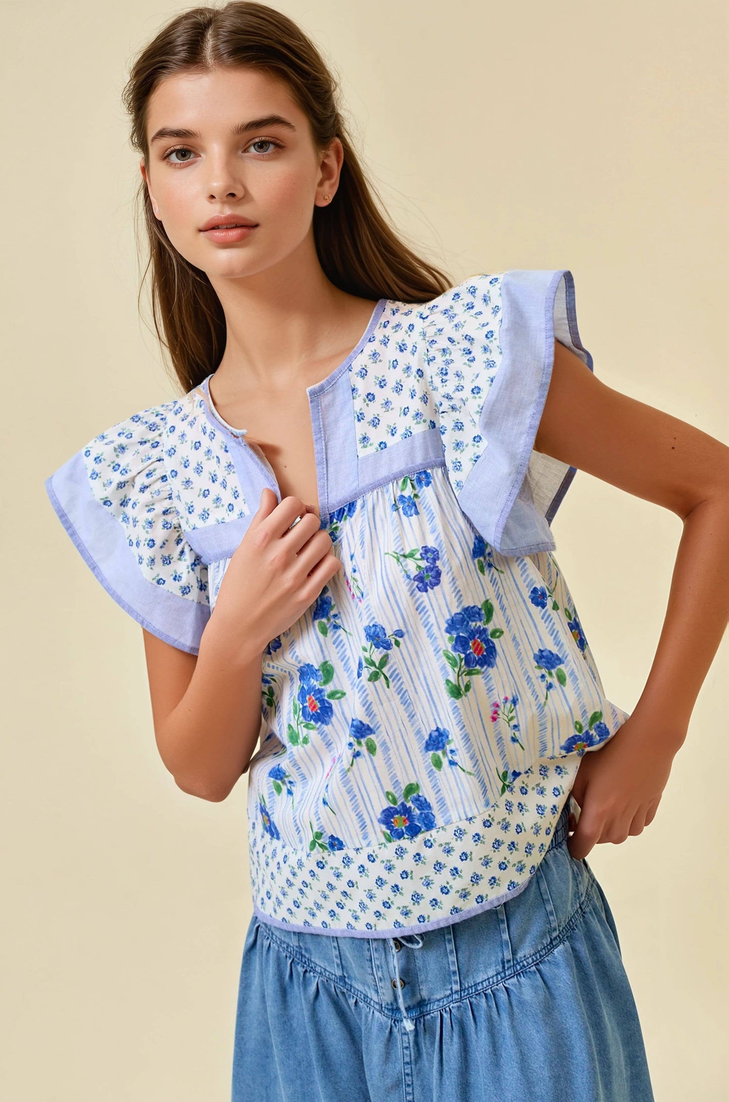 Mixed Floral Print Flutter Sleeve Top