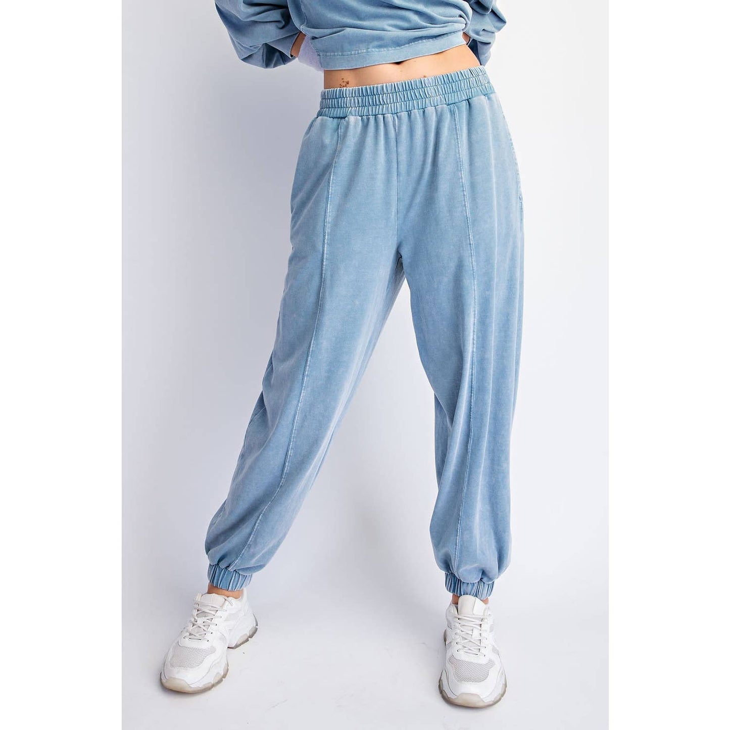 Mineral Washed Balloon Jogger Top