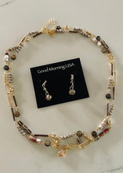 Short Bead & Gold Necklace